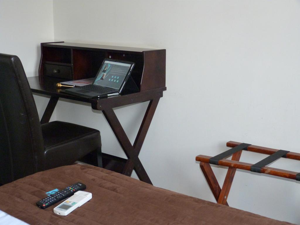 Blue Hotel La Seyne-sur-Mer Εξωτερικό φωτογραφία