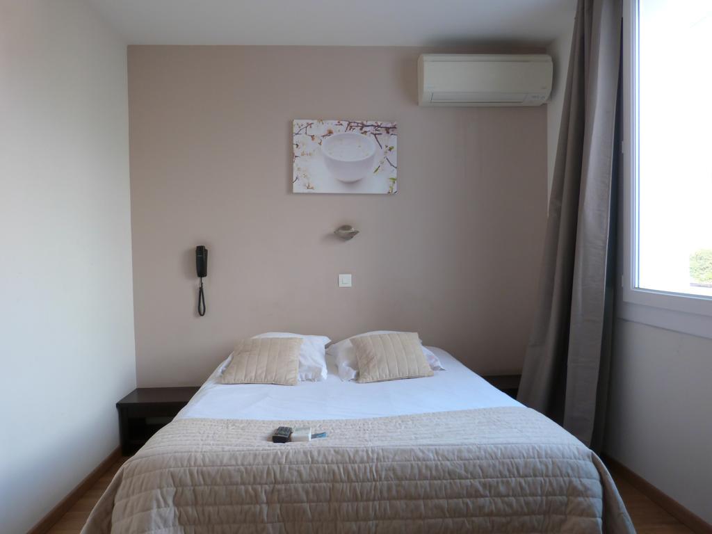 Blue Hotel La Seyne-sur-Mer Δωμάτιο φωτογραφία