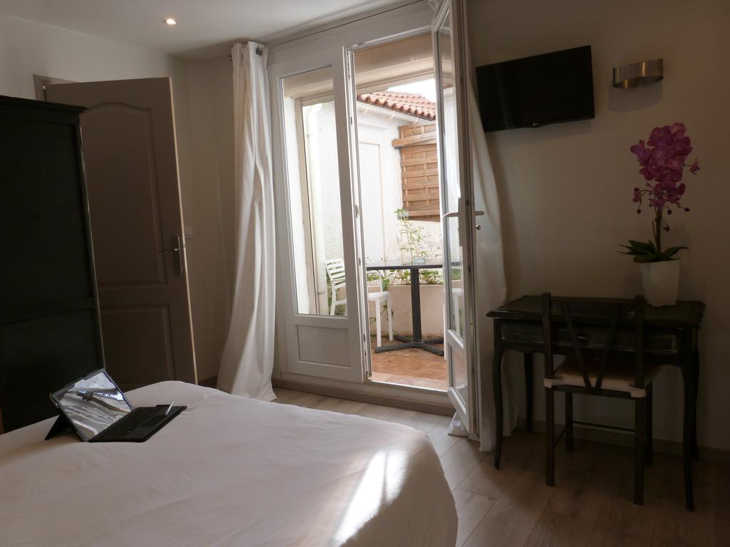 Blue Hotel La Seyne-sur-Mer Δωμάτιο φωτογραφία